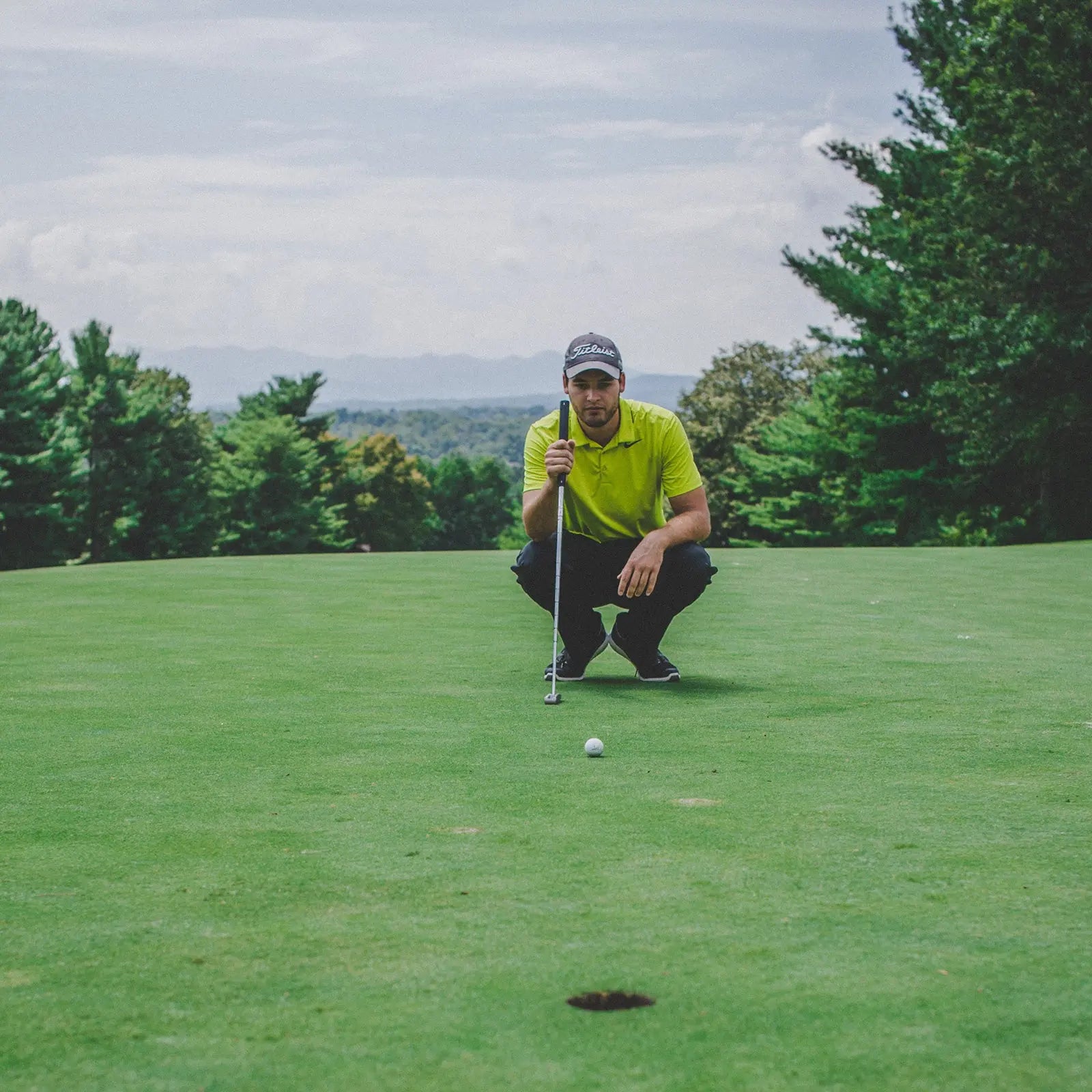How To Putt In Golf: A Complete Guide For Beginners - More Sports