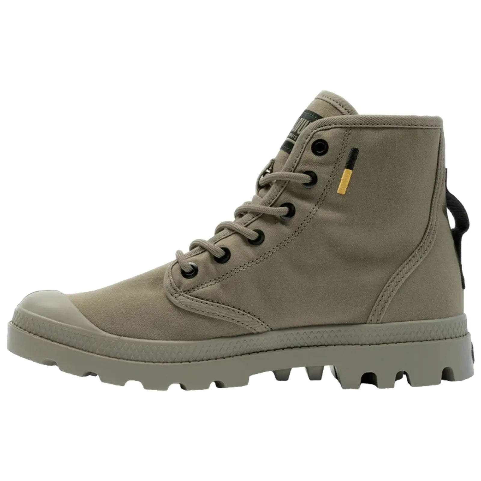 Palladium Pampa Hi Beige - Schoenen Lage sneakers Heren € 91,12 Palladium Pampa Hi Beige - Schoenen Lage sneakers Heren € 91,12