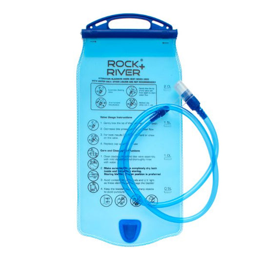 A blue hydration bladder with a hose attached displays usage instructions alongside various icons for operation and care. It appears designed for outdoor activities like hiking or biking.